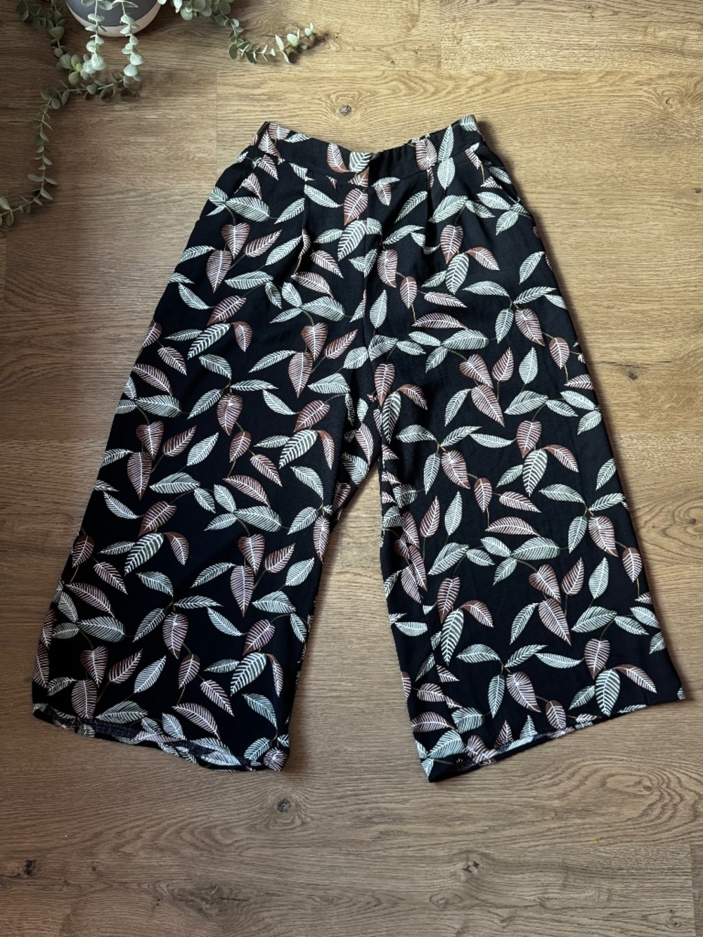 Top Moda Wide Leg Leaf Print Pants Black Brown Green Size G/L